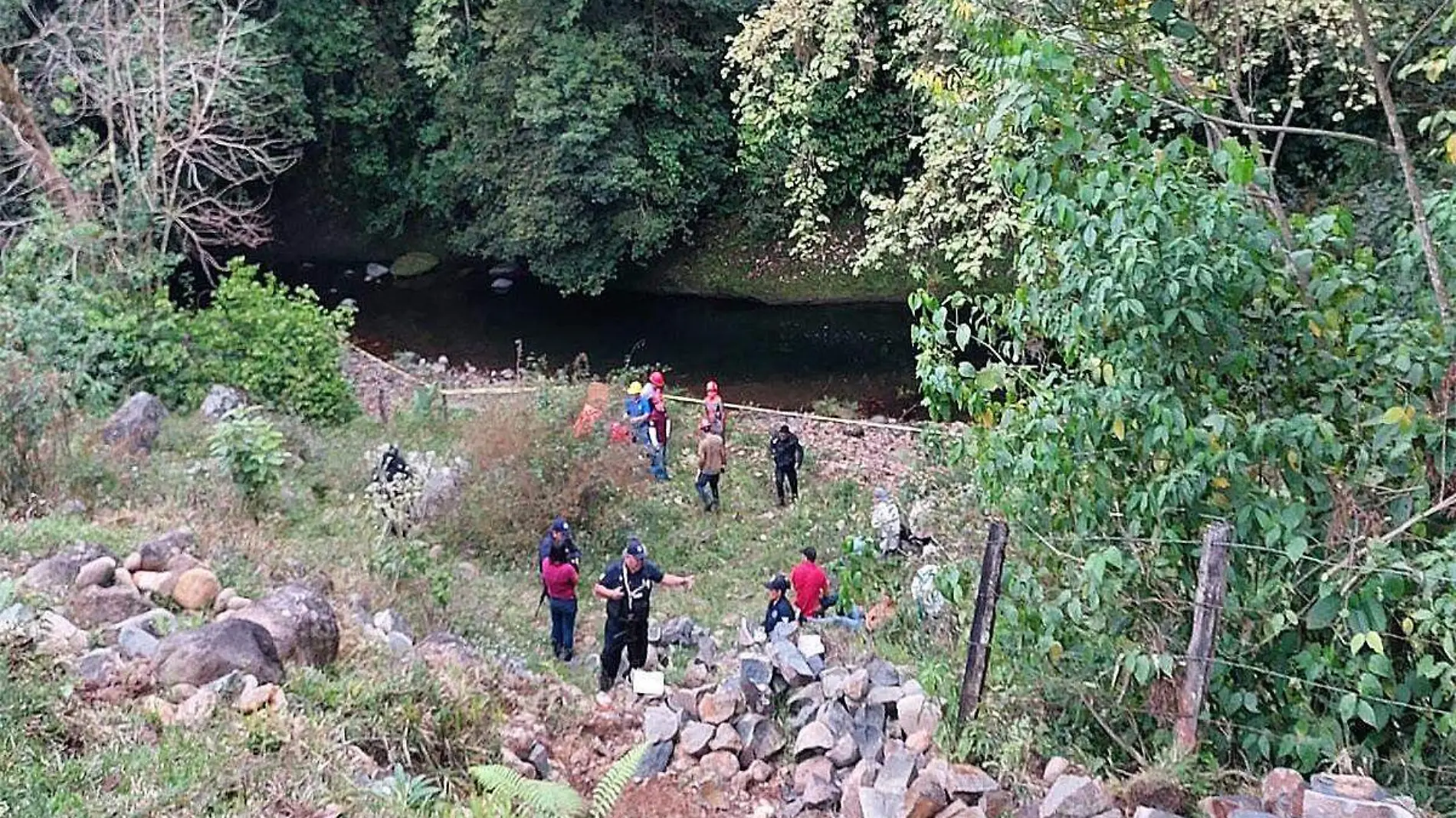 Localizan a hombre ahogado en Teocelo